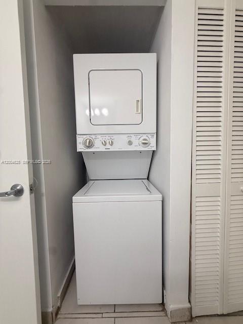 Building Photo - 8215 SW 152nd Ave