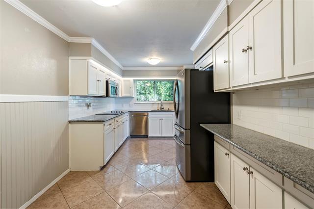 Building Photo - 1403 Cliffwood Rd