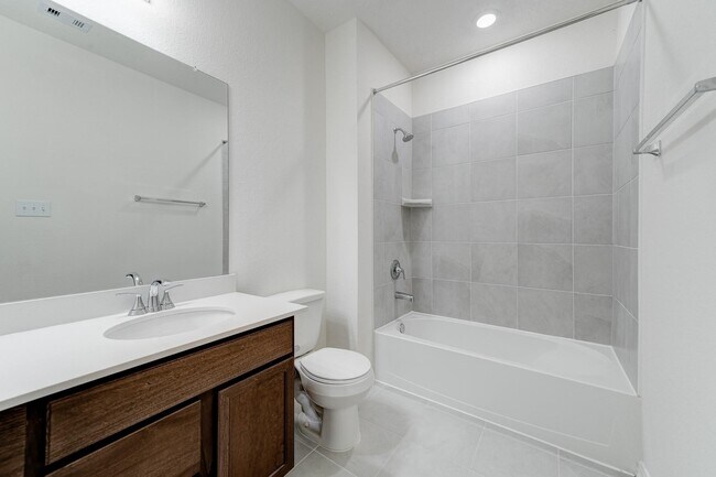 Building Photo - 2034 Domeniko Dr