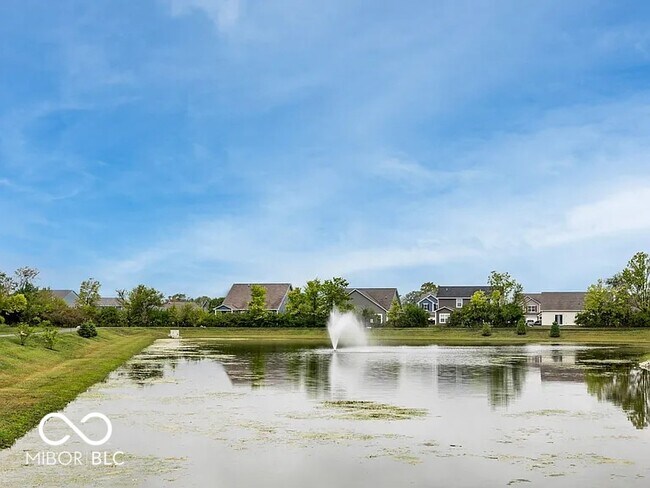 Building Photo - 6558 Hawthorne Dr