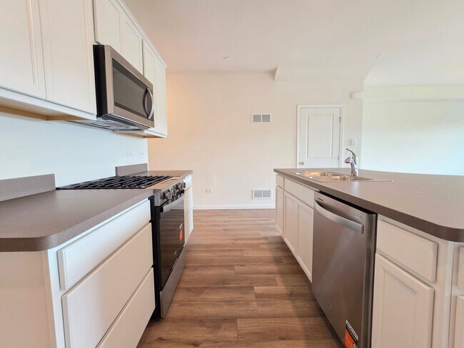 Building Photo - 2309 Horseshoe Cir