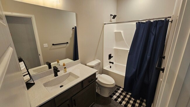 Building Photo - 1399 Autumn Ridge Dr