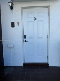 Building Photo - 401 SW 109th Ave