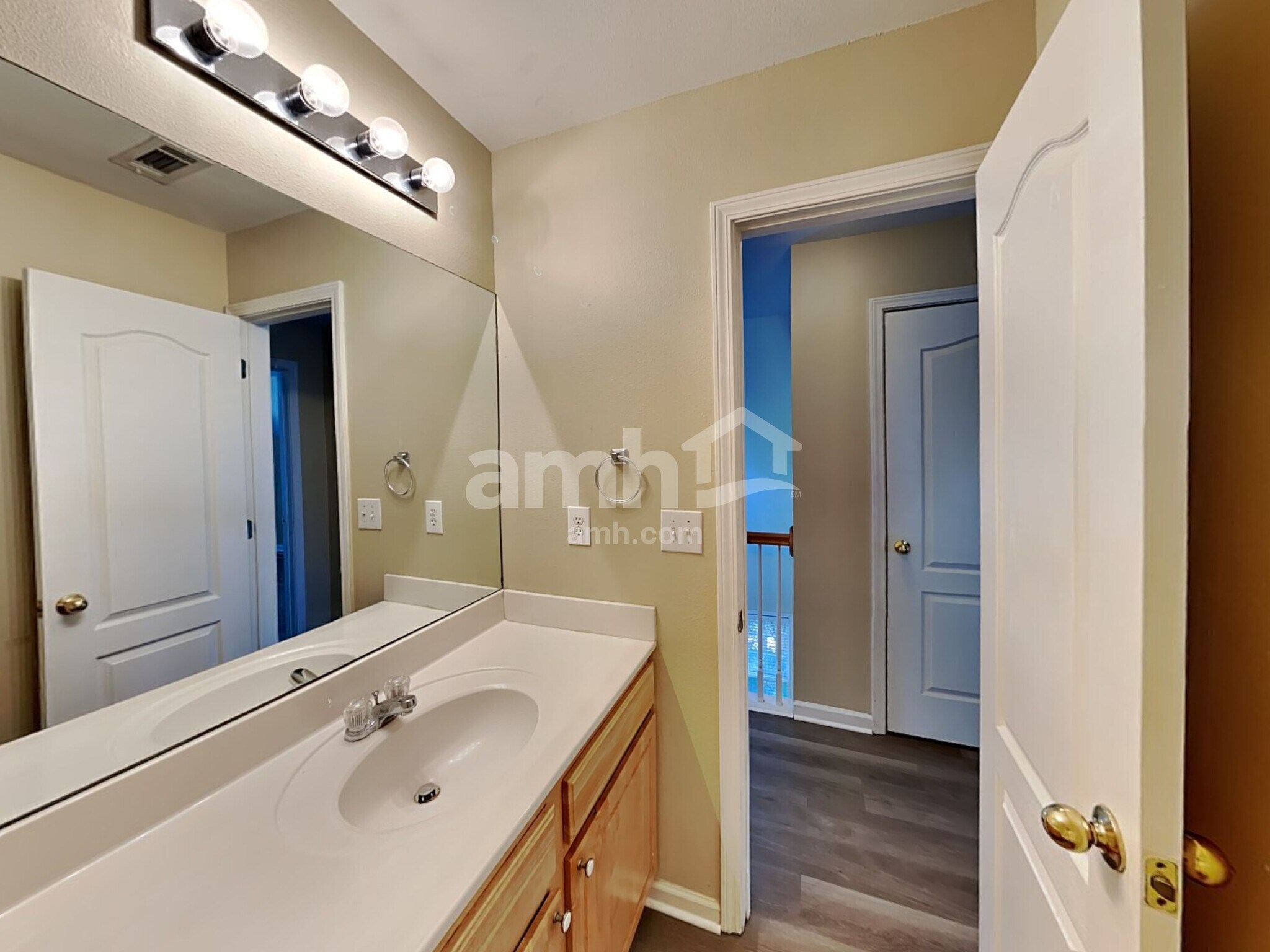 Building Photo - 6483 Grand Hickory Dr