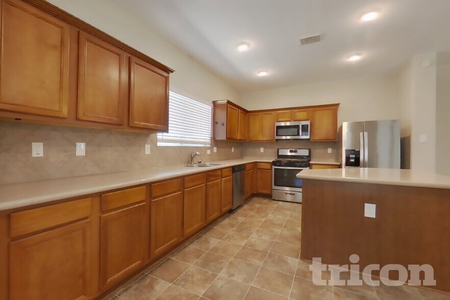 Building Photo - 7711 Sapulpa Ln