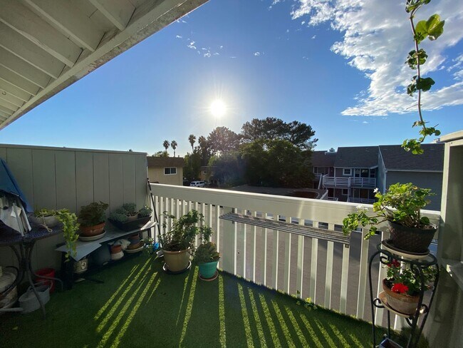 Building Photo - Stunning 3-bedroom, 2-bathroom coastal condo with Modern Custom Upgrades!