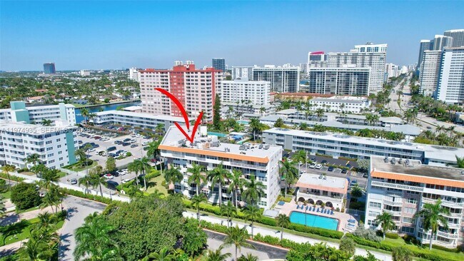 Building Photo - 3181 S Ocean Dr