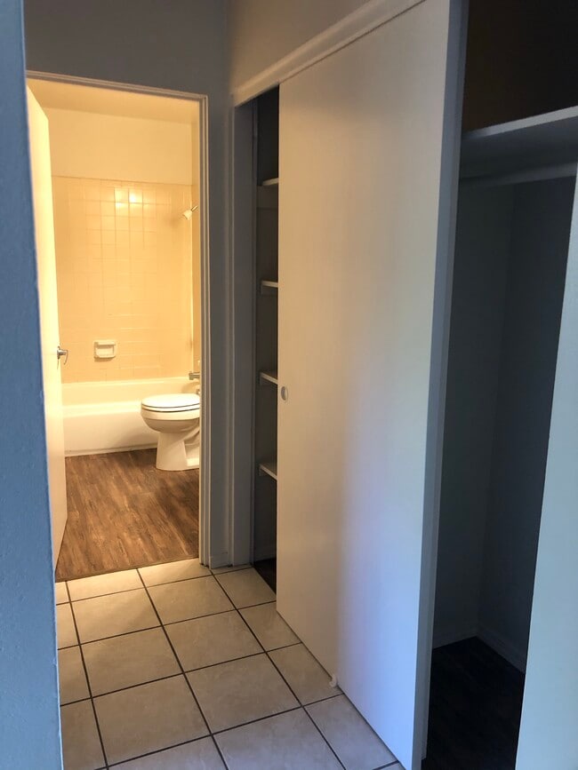 Building Photo - 3916 S Pearl St