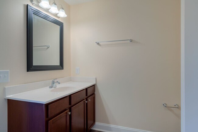 Building Photo - Available for the 2026-2027 leasing term