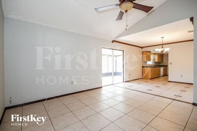 Building Photo - 1595 Sailpoint Dr