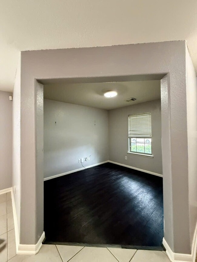 Building Photo - 9214 Purston Ct