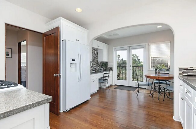 Building Photo - Canyon Home with Views and Solar