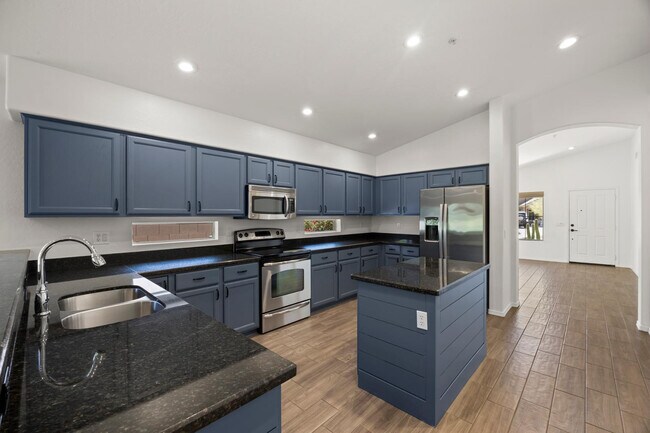 Building Photo - 10290 E Mallow Cir
