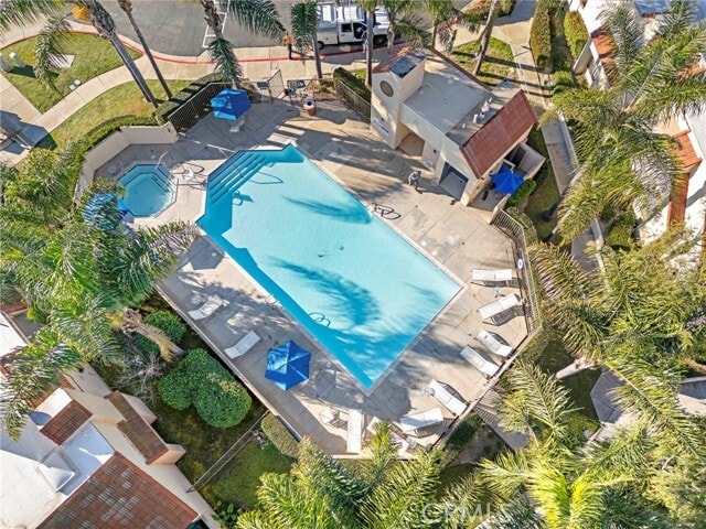 Building Photo - 91 Martinique St