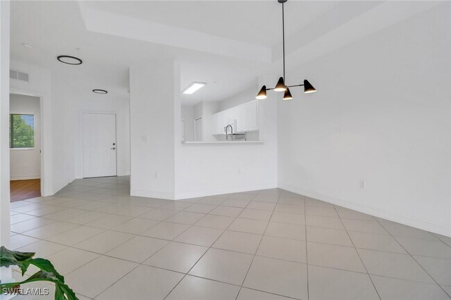 Building Photo - 7842 Regal Heron Cir