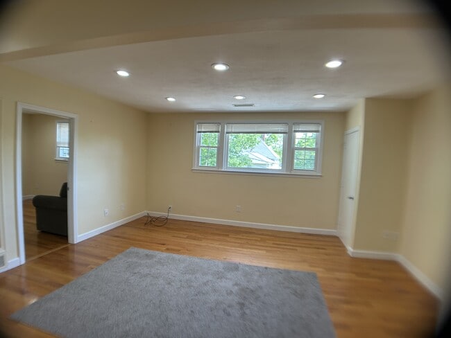 Building Photo - 41 Davis Ave