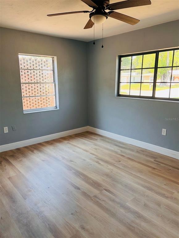 Building Photo - 2214 Ave B SW