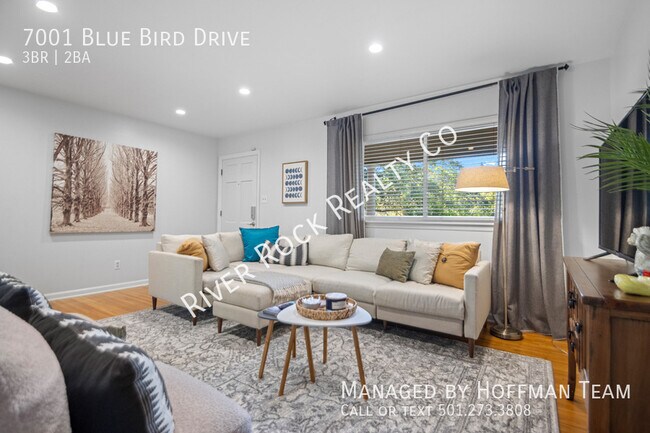 Building Photo - 7001 Blue Bird Dr