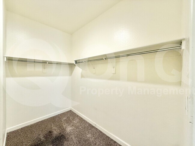 Building Photo - 4128 W Alabama Ln