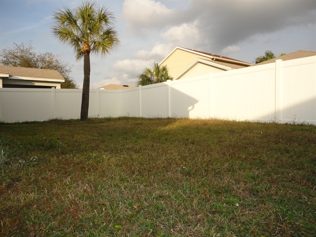 Building Photo - 11424 Crestlake Village Dr