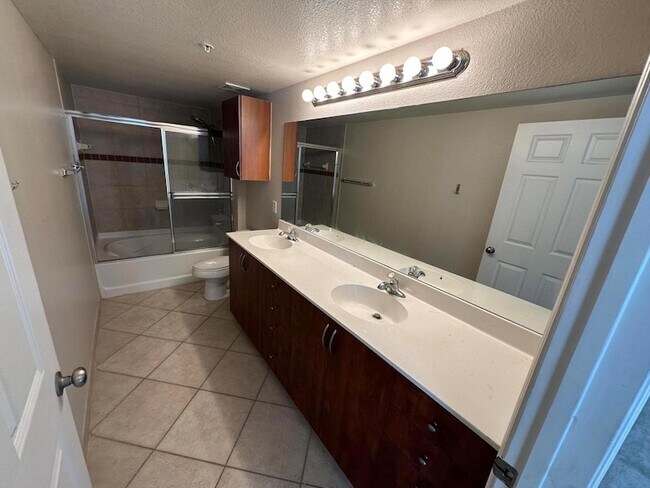 Building Photo - 6370 Emerald Dunes Dr