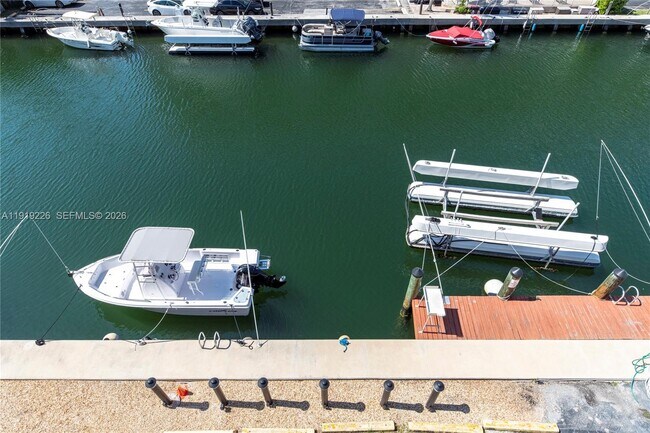 Building Photo - 3642 NE 171 St