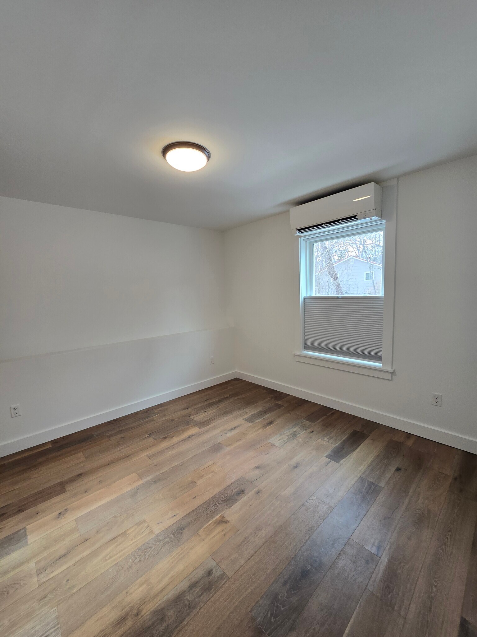 Building Photo - 143 Martin Rd