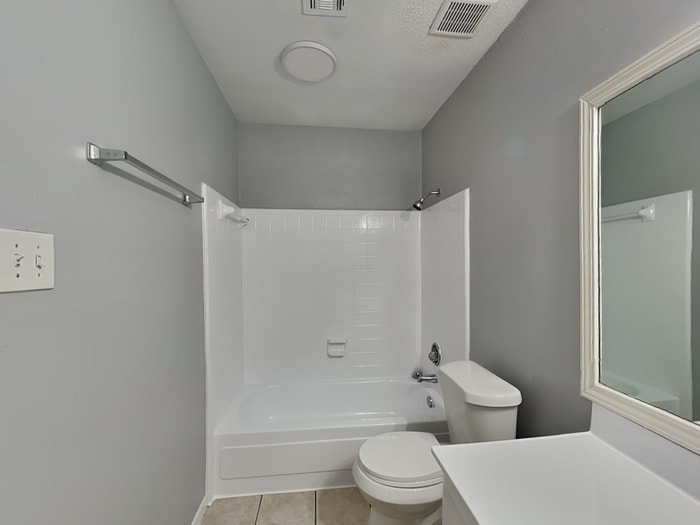 Building Photo - 15727 Cascade Point Dr