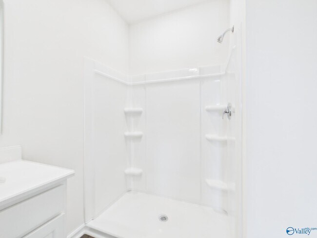 Building Photo - 121 Betty Williams Dr
