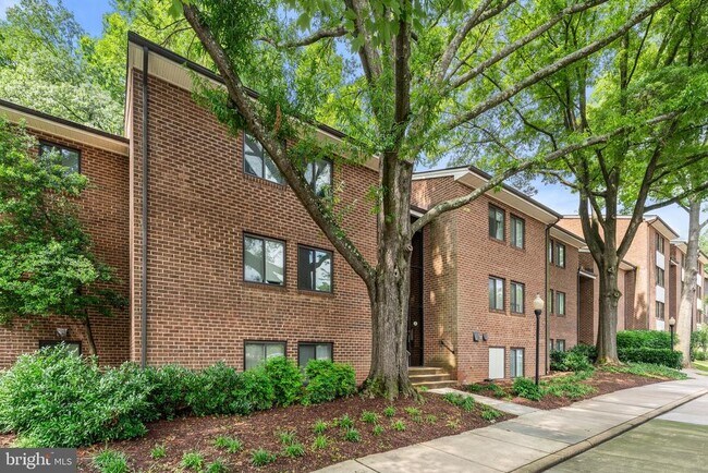 Building Photo - 1413 Northgate Square