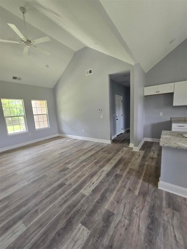 Building Photo - 50 Apple Tree Cove