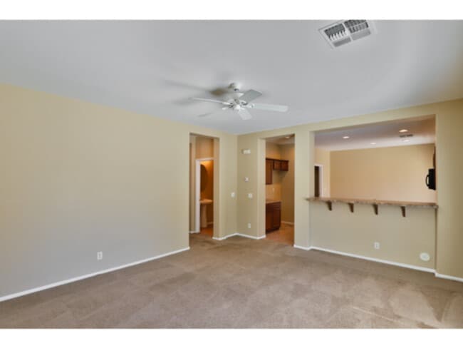 Building Photo - Lovely Maricopa Home