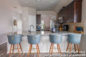 Building Photo - 234 Fernwood Dr