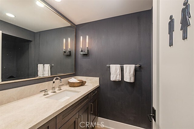 Building Photo - 12 Water Port