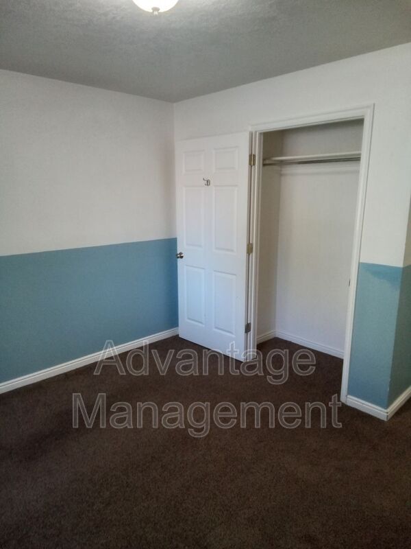 Building Photo - 8083 N Ridge Loop E