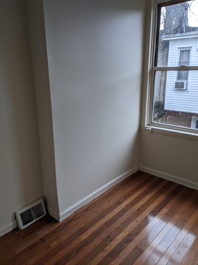 Building Photo - 1824 N Taney St