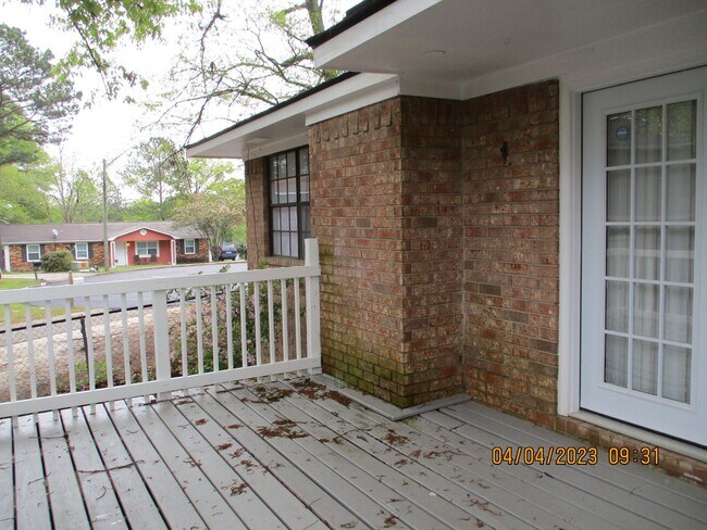 Building Photo - Nice 3Bedroom Ranch in South Augusta