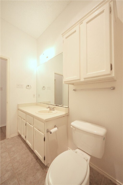 Building Photo - 8200 Cahill Dr