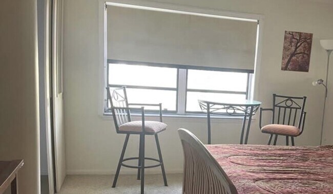 Building Photo - 21218 Lago Cir