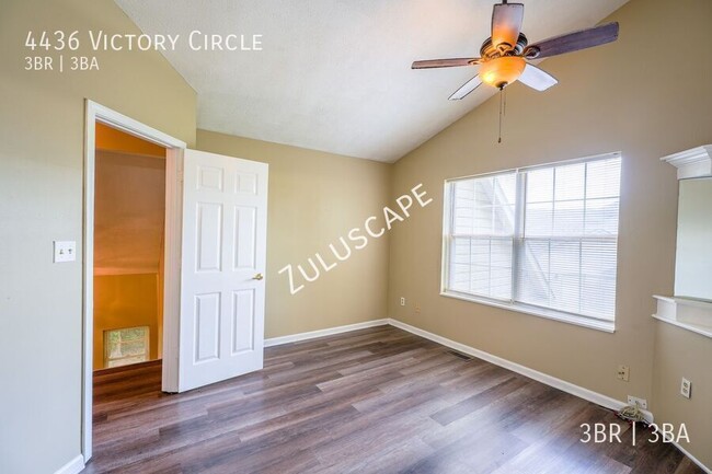 Building Photo - 4436 Victory Cir