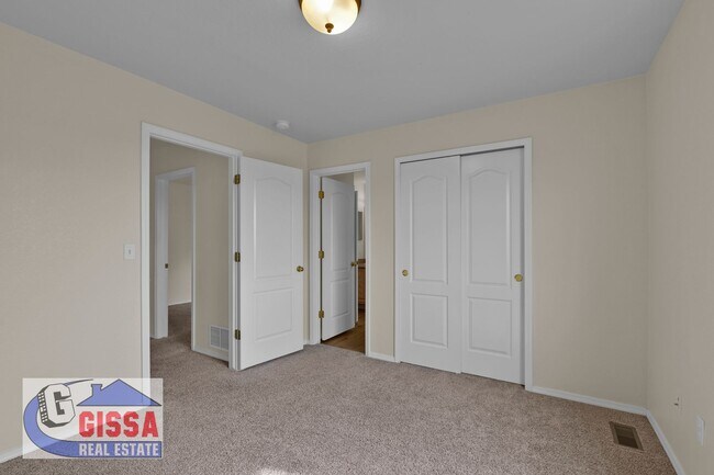 Building Photo - Beautiful home available to move in on 08/05/2026 but not before!