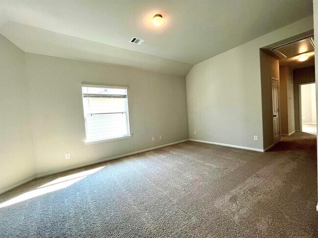 Building Photo - 4814 Blue Jacaranda Wy