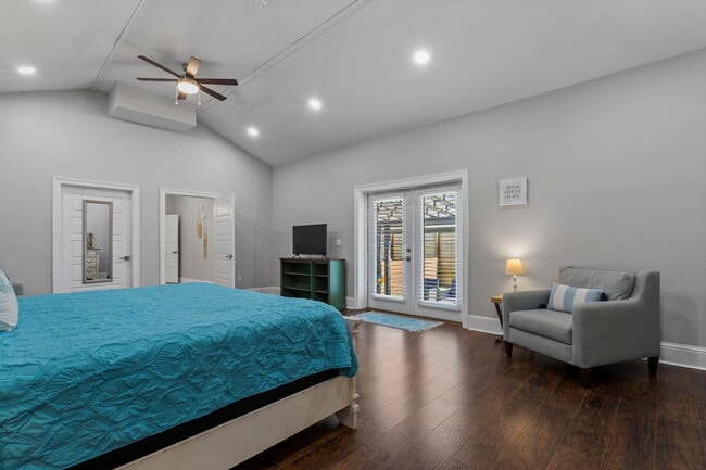 Building Photo - 134 Lee St