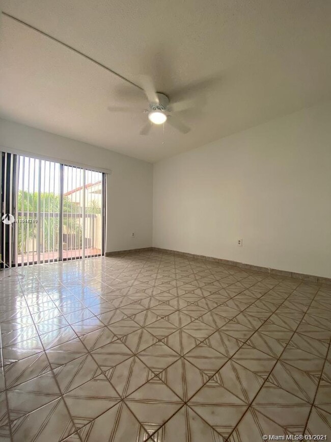 Building Photo - 995 SW 84th Ave