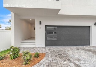Building Photo - 15405 Gulf Blvd