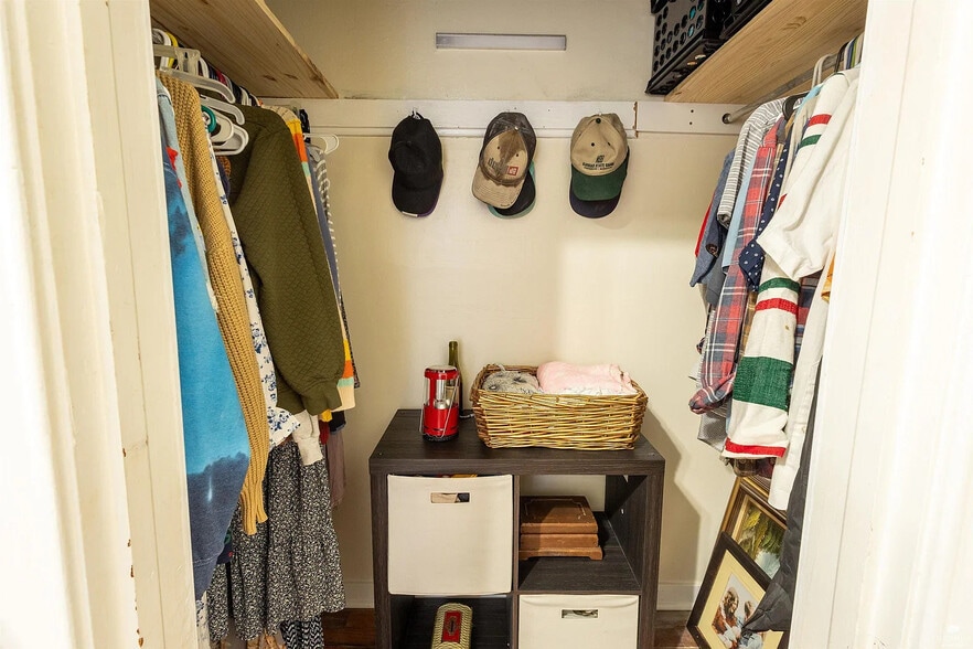 Building Photo - 1500 Houston St