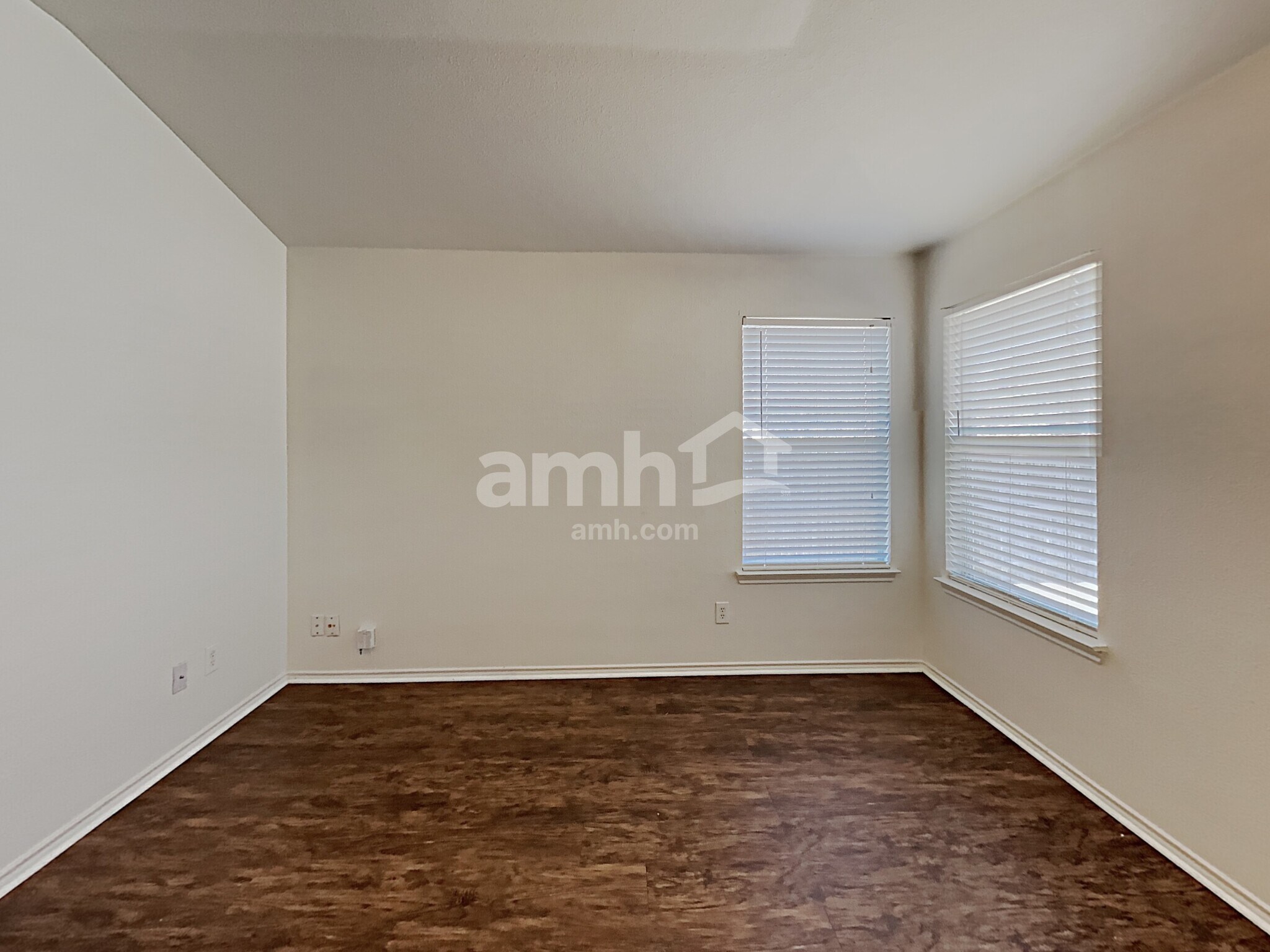 Building Photo - 11039 Arabian Palm