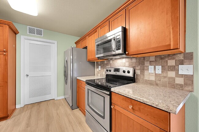 Building Photo - $1,795.00, 2-bed, 2 bath, located in Colorado Springs.