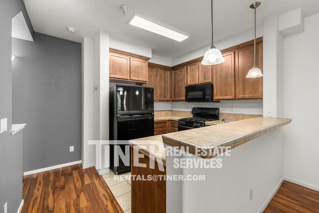 Building Photo - 2001 Club Center Dr