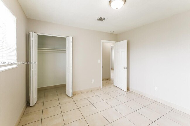 Building Photo - 4115 NW 185th St